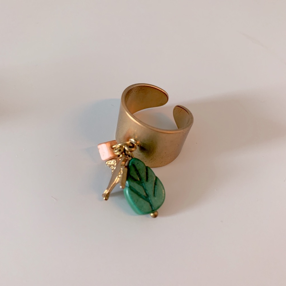 Acrobat Leaf Ring